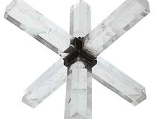 Double Cross Sculptur